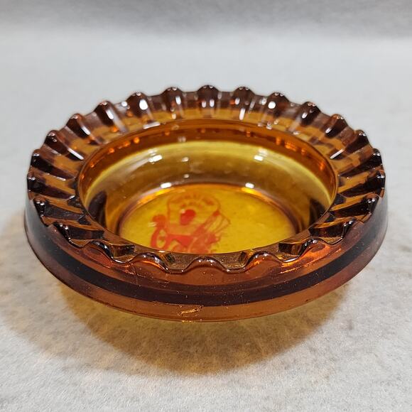 HAROLD'S CLUB Or Bust! Reno Advert Round Ruffled Pedestal Amber Glass Ashtray - Picture 3 of 7